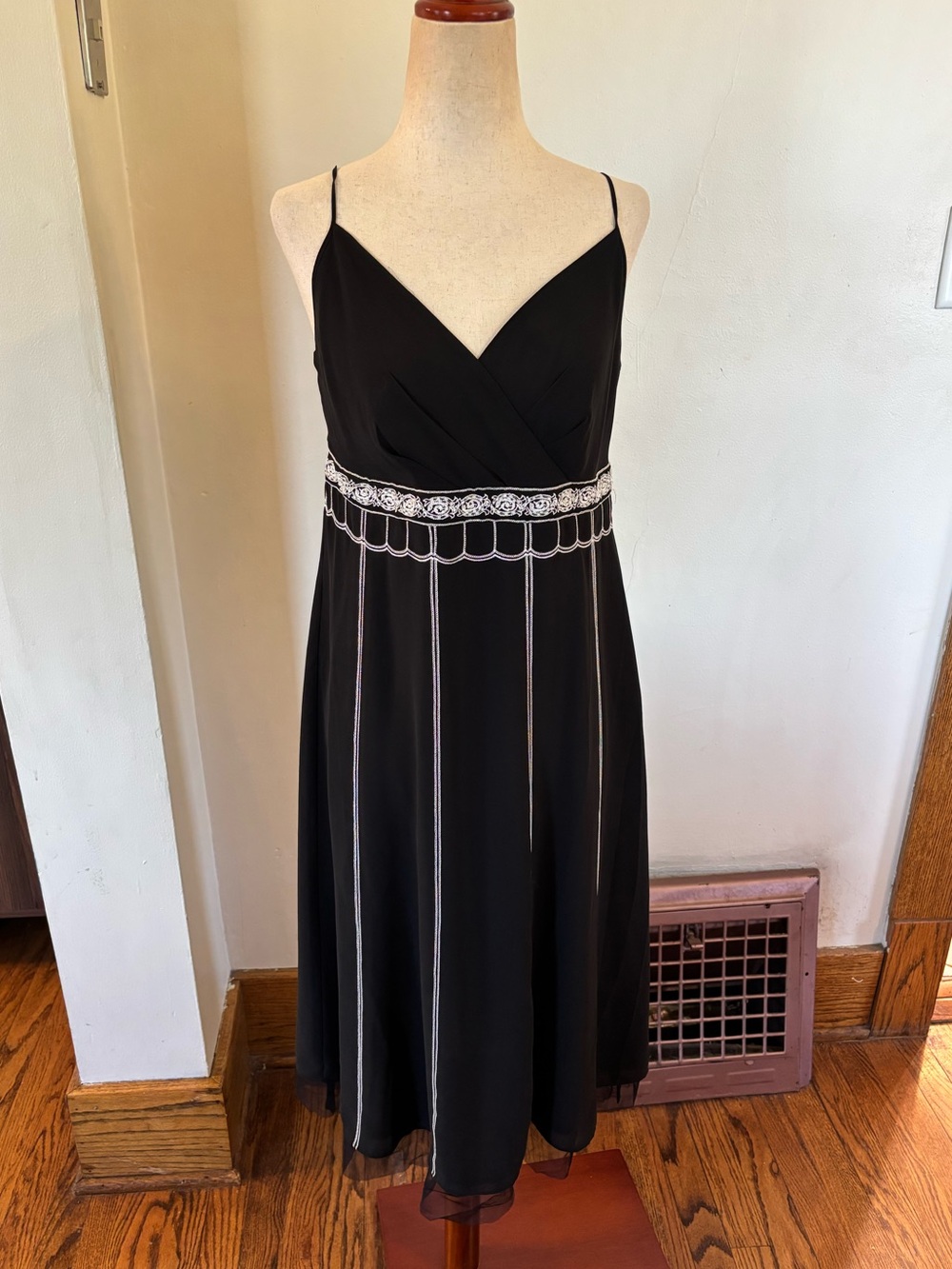 Ann Taylor Loft Women's Beaded Sheath Dress Size 10  Black Vintage